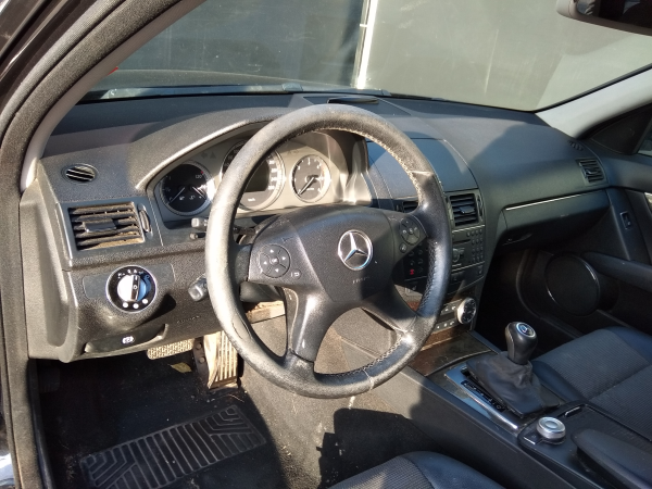 Classe C  MERCEDES-BENZ Classe C (W204) Imagem-7