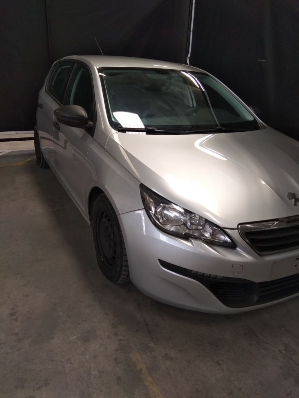 308 II PEUGEOT 308 II Imagem-1