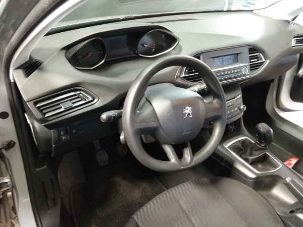 308 II PEUGEOT 308 II Imagem-6