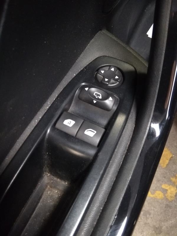 208 PEUGEOT 208 Imagem-19