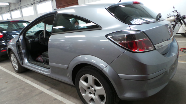 Astra H GTC  OPEL Astra H GTC (L08) Imagem-4