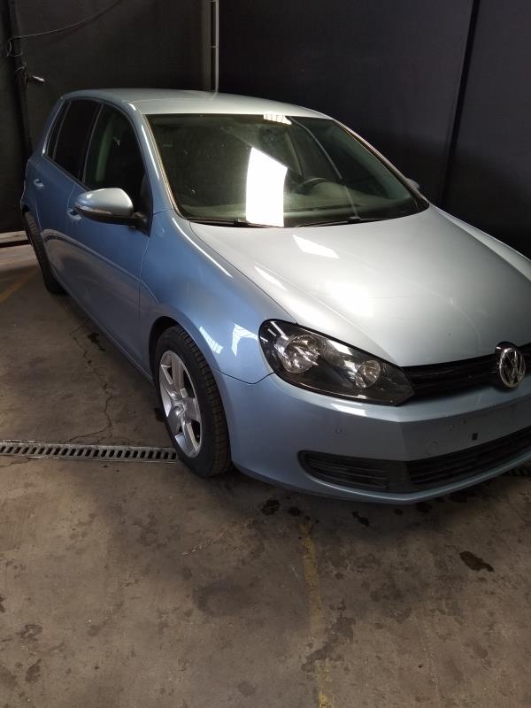 Golf VI  VOLKSWAGEN Golf VI (5K1) Imagem-1