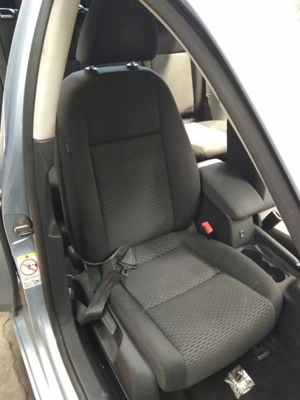 Golf VI  VOLKSWAGEN Golf VI (5K1) Imagem-31