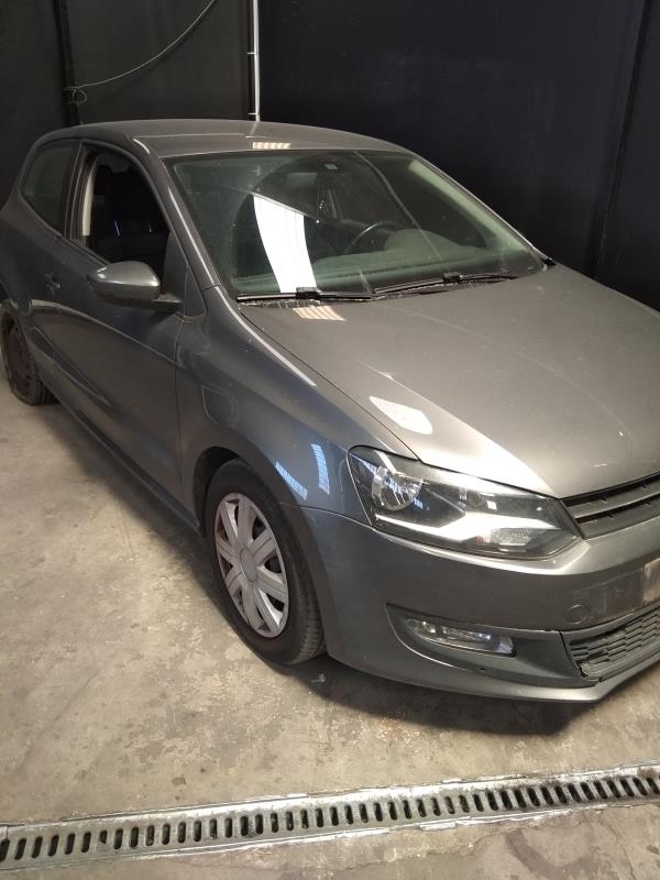 Polo  VOLKSWAGEN Polo (6R, 6C) Imagem-1