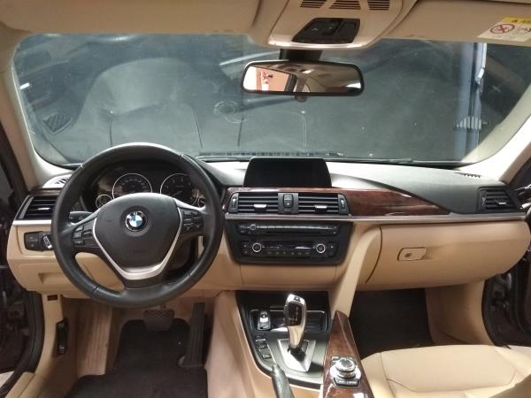 3 Touring  BMW 3 Touring (F31) Imagem-8