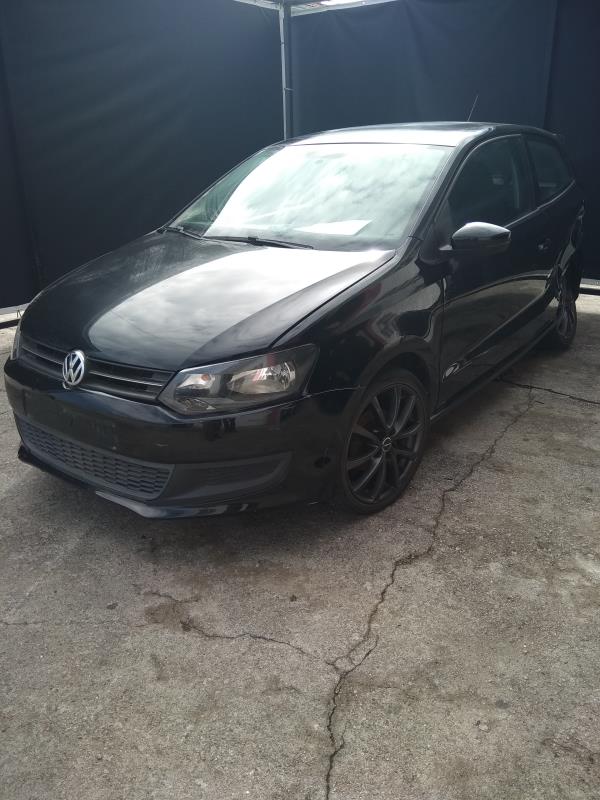 Polo  VOLKSWAGEN Polo (6R, 6C) Imagem-1