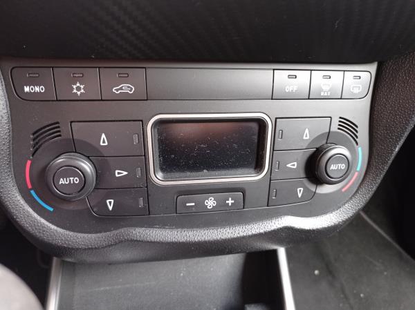 Mito  ALFA ROMEO Mito (955_) Imagem-100