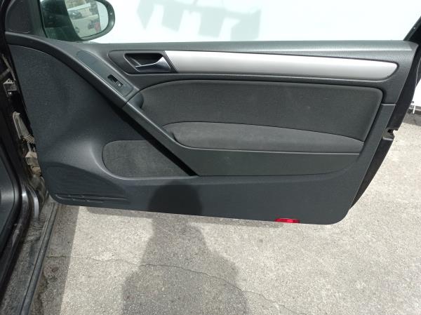 Golf VI  VOLKSWAGEN Golf VI (5K1) Imagem-31