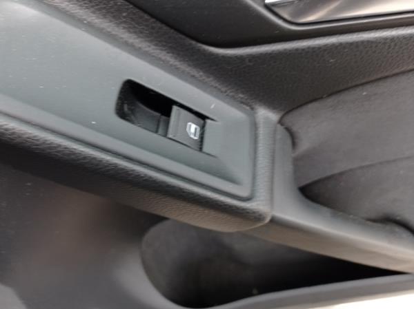 Golf VI  VOLKSWAGEN Golf VI (5K1) Imagem-32