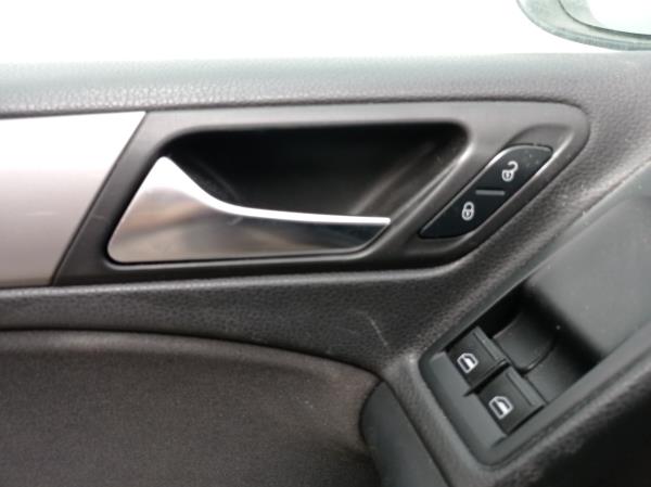 Golf VI  VOLKSWAGEN Golf VI (5K1) Imagem-35