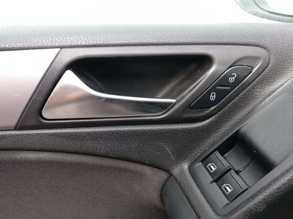 Golf VI  VOLKSWAGEN Golf VI (5K1) Imagem-36