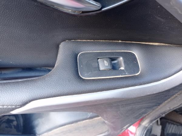 V40 Hatchback VOLVO V40 Hatchback Imagem-35