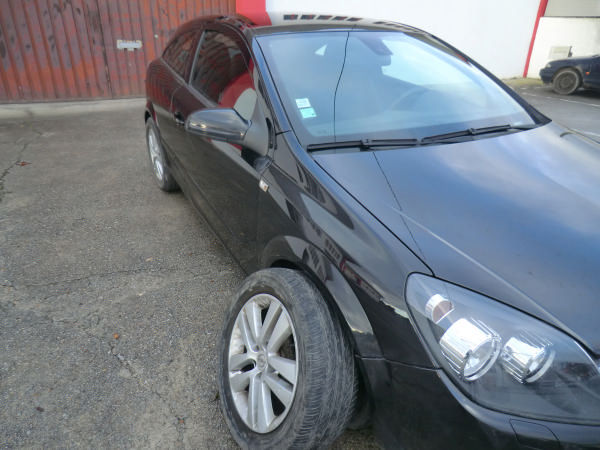 Astra H GTC  OPEL Astra H GTC (L08) Imagem-1