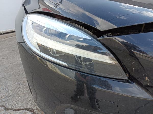 V40 Hatchback VOLVO V40 Hatchback Imagem-24