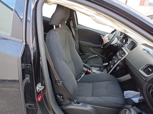 V40 Hatchback VOLVO V40 Hatchback Imagem-39