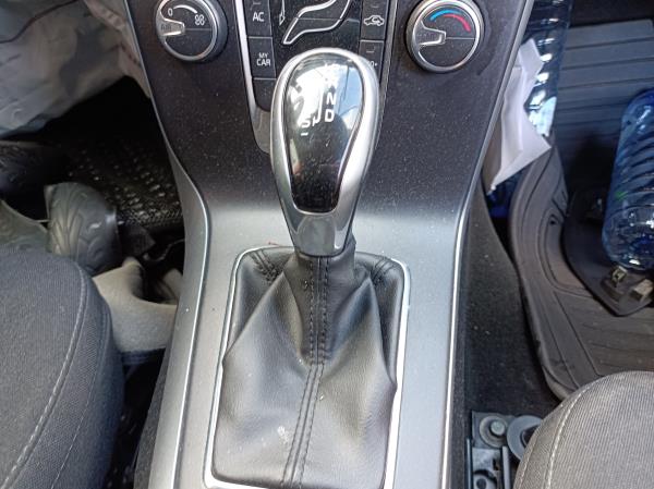 V40 Hatchback VOLVO V40 Hatchback Imagem-58