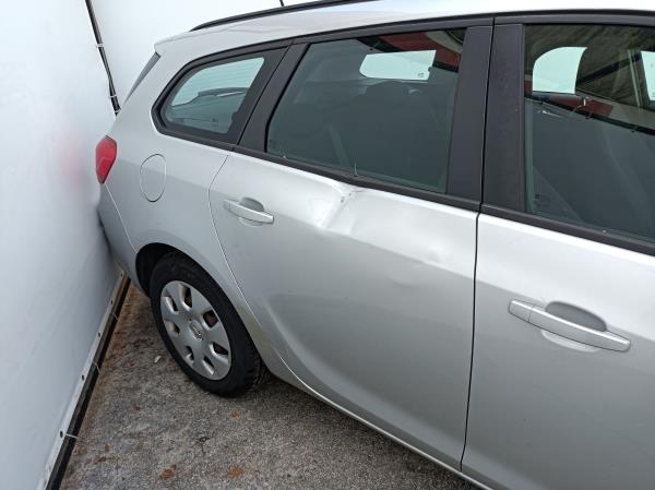 Astra J Sports Tourer Van OPEL Astra J Sports Tourer Van Imagem-11