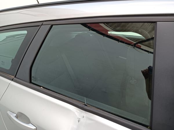 Astra J Sports Tourer Van OPEL Astra J Sports Tourer Van Imagem-15