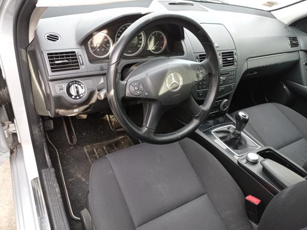 Classe C  MERCEDES-BENZ Classe C (W204) Imagem-6