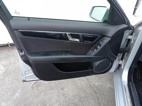 Classe C  MERCEDES-BENZ Classe C (W204) Imagem-61