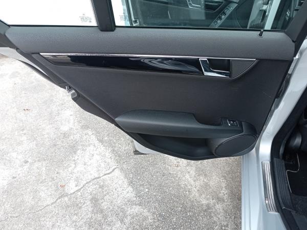 Classe C  MERCEDES-BENZ Classe C (W204) Imagem-64