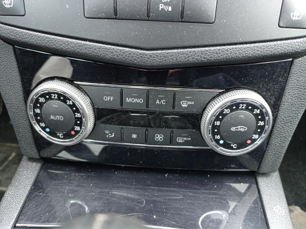 Classe C  MERCEDES-BENZ Classe C (W204) Imagem-87