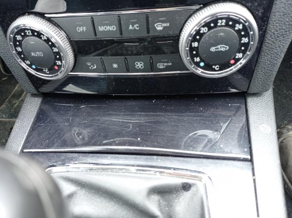 Classe C  MERCEDES-BENZ Classe C (W204) Imagem-90