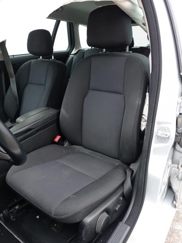 Classe C  MERCEDES-BENZ Classe C (W204) Imagem-116