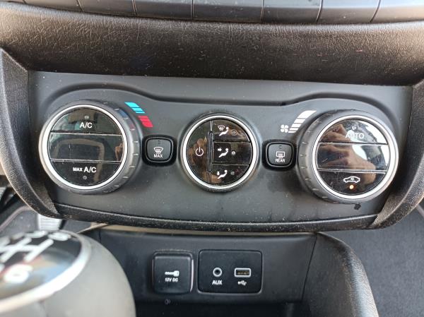 Tipo Hatchback  FIAT Tipo Hatchback (357_) Imagem-88