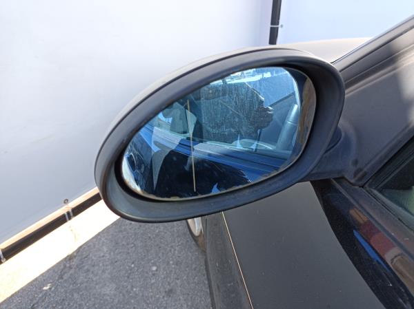 3  BMW 3 (E90) Imagem-12