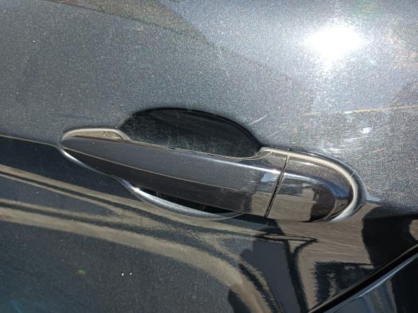 3  BMW 3 (E90) Imagem-14