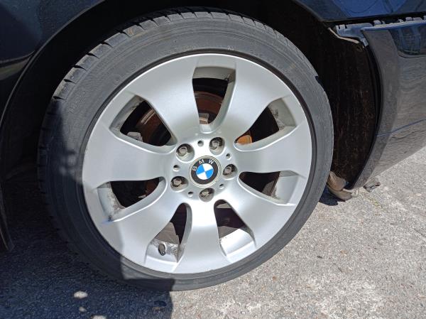 3  BMW 3 (E90) Imagem-18