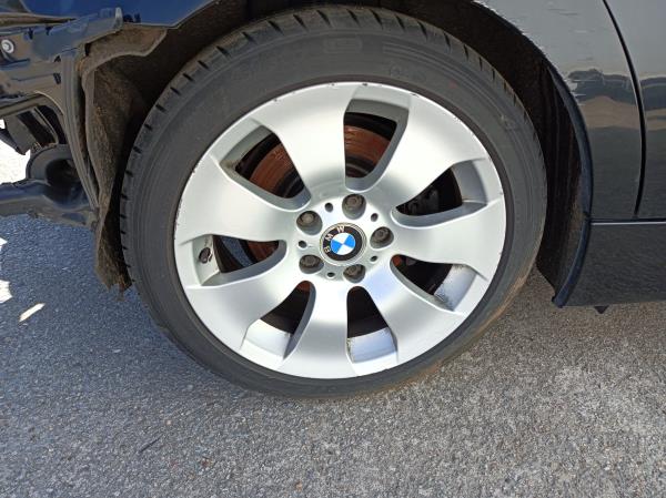 3  BMW 3 (E90) Imagem-21