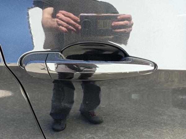 3  BMW 3 (E90) Imagem-27