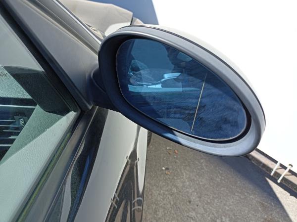 3  BMW 3 (E90) Imagem-32