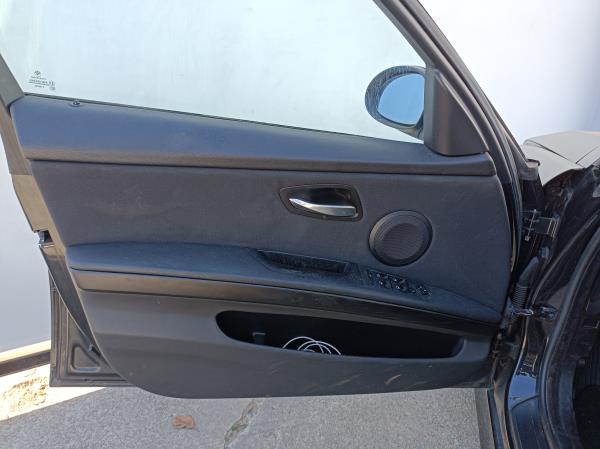 3  BMW 3 (E90) Imagem-33