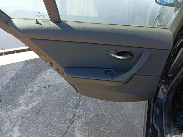 3  BMW 3 (E90) Imagem-37