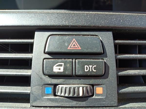 3  BMW 3 (E90) Imagem-53