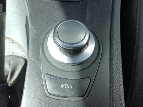 3  BMW 3 (E90) Imagem-59