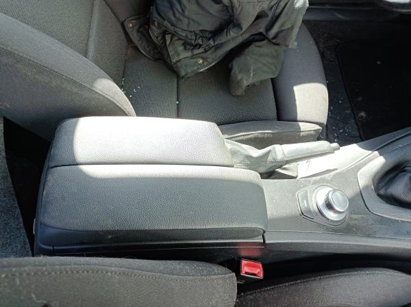 3  BMW 3 (E90) Imagem-60