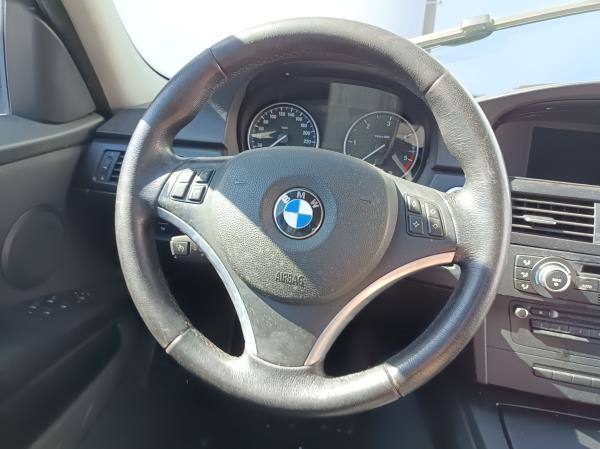 3  BMW 3 (E90) Imagem-63