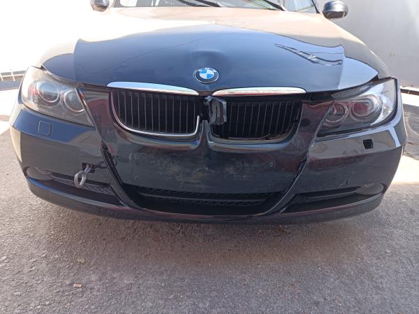 3  BMW 3 (E90) Imagem-90