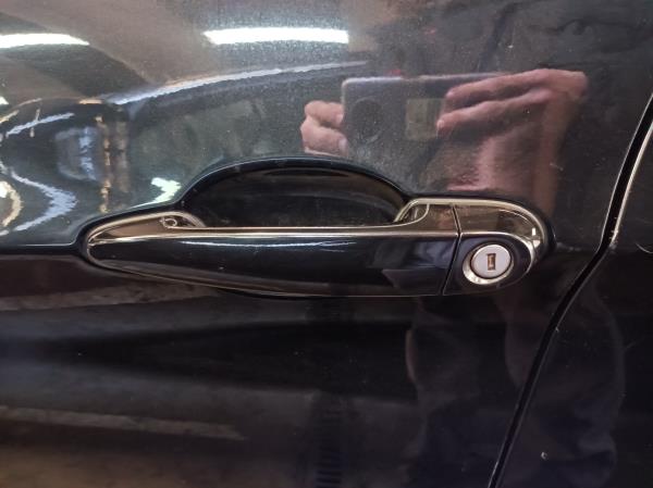 3  BMW 3 (E90) Imagem-104