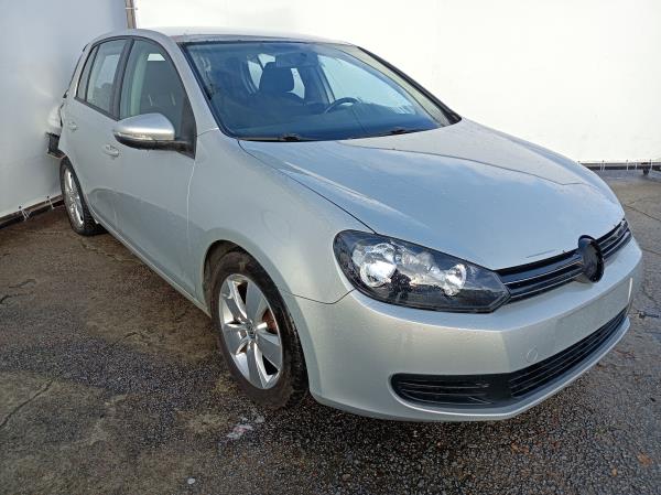 Golf VI  VOLKSWAGEN Golf VI (5K1) Imagem-1