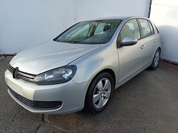 Golf VI  VOLKSWAGEN Golf VI (5K1) Imagem-5