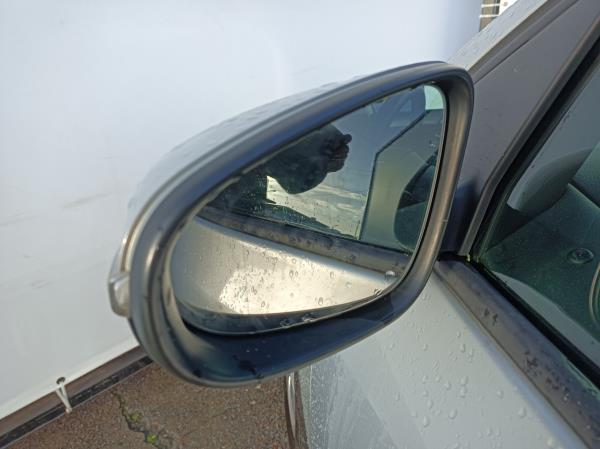 Golf VI  VOLKSWAGEN Golf VI (5K1) Imagem-13