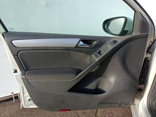 Golf VI  VOLKSWAGEN Golf VI (5K1) Imagem-45