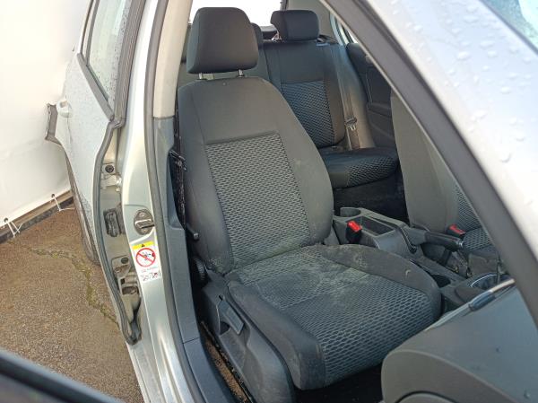 Golf VI  VOLKSWAGEN Golf VI (5K1) Imagem-98