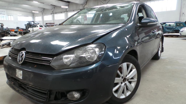 Golf VI  VOLKSWAGEN Golf VI (5K1) Imagem-3