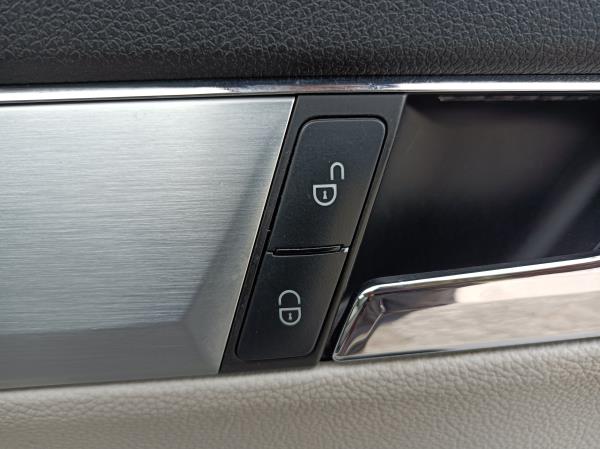 Classe C  MERCEDES-BENZ Classe C (W204) Imagem-81